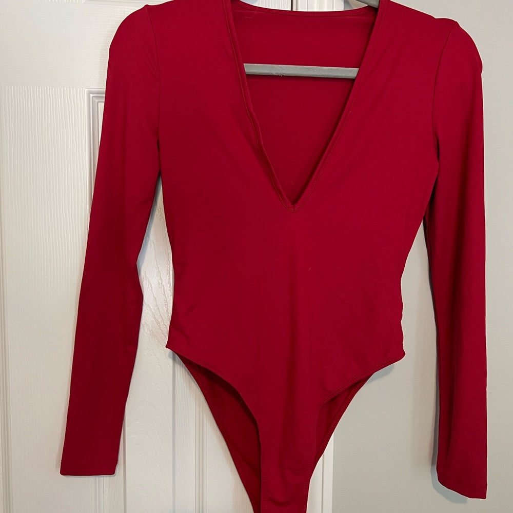 NWOT deep v body suit